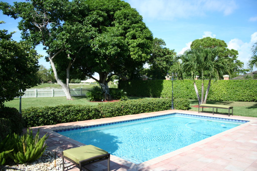 Coral Ridge Country Club House