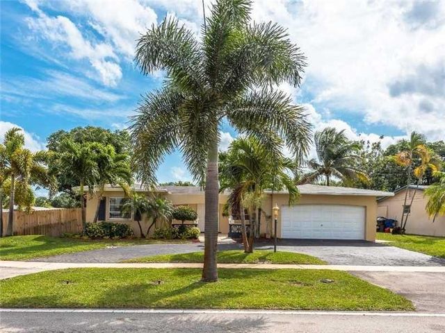 Lauderdale Lakes
